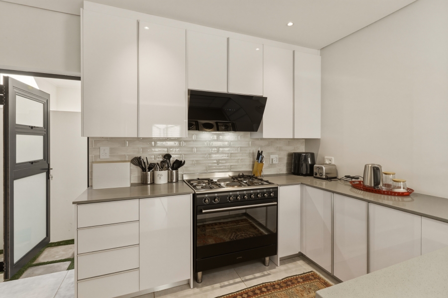 4 Bedroom Property for Sale in Somerset Ridge Western Cape